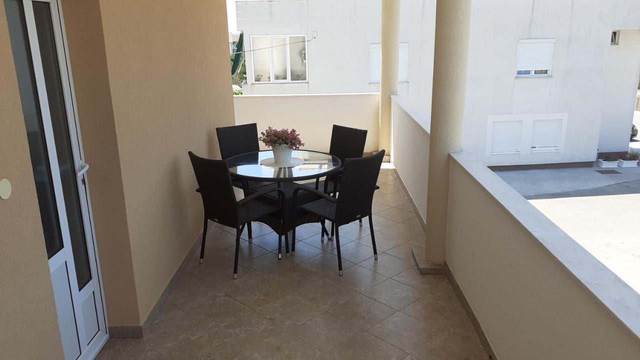 Apartman Nina Vodice Exteriör bild