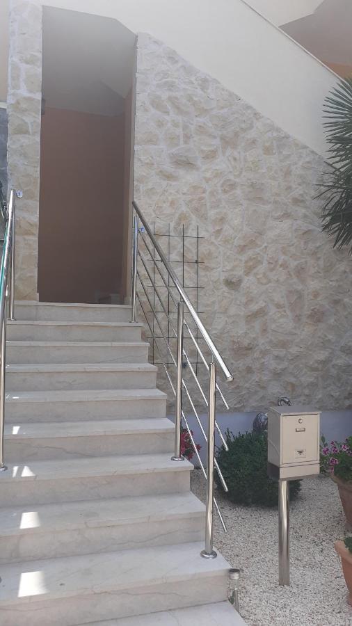 Apartman Nina Vodice Exteriör bild