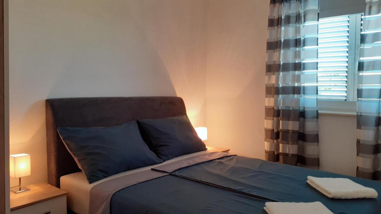 Apartman Nina Vodice Exteriör bild