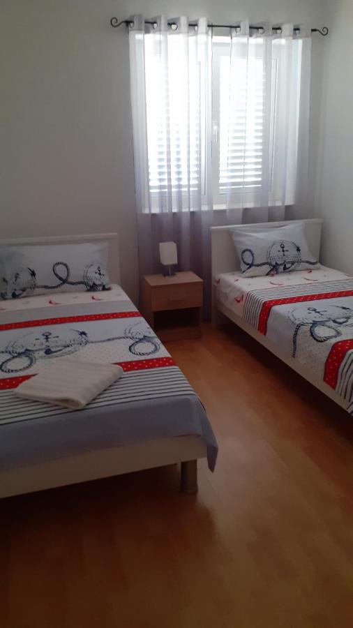 Apartman Nina Vodice Exteriör bild