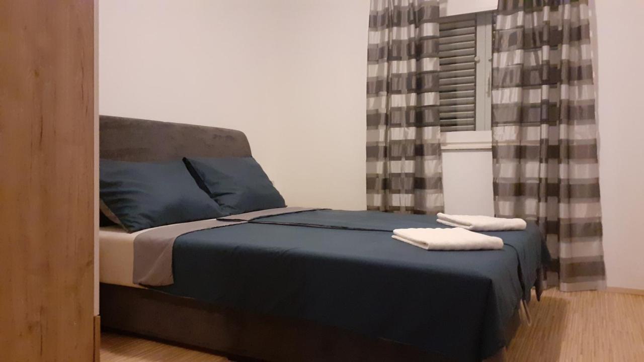 Apartman Nina Vodice Exteriör bild