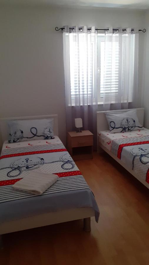 Apartman Nina Vodice Exteriör bild