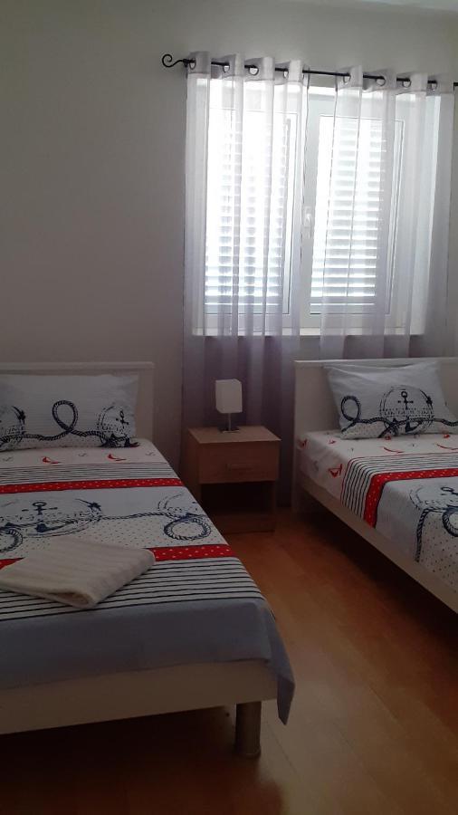 Apartman Nina Vodice Exteriör bild