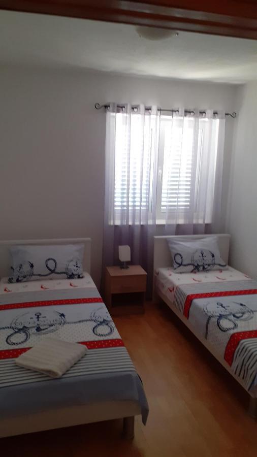 Apartman Nina Vodice Exteriör bild