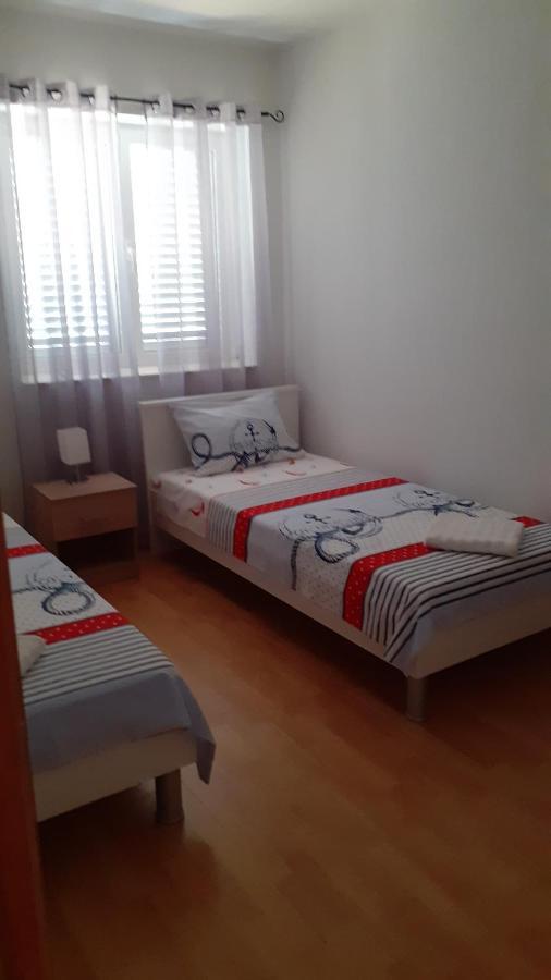 Apartman Nina Vodice Exteriör bild